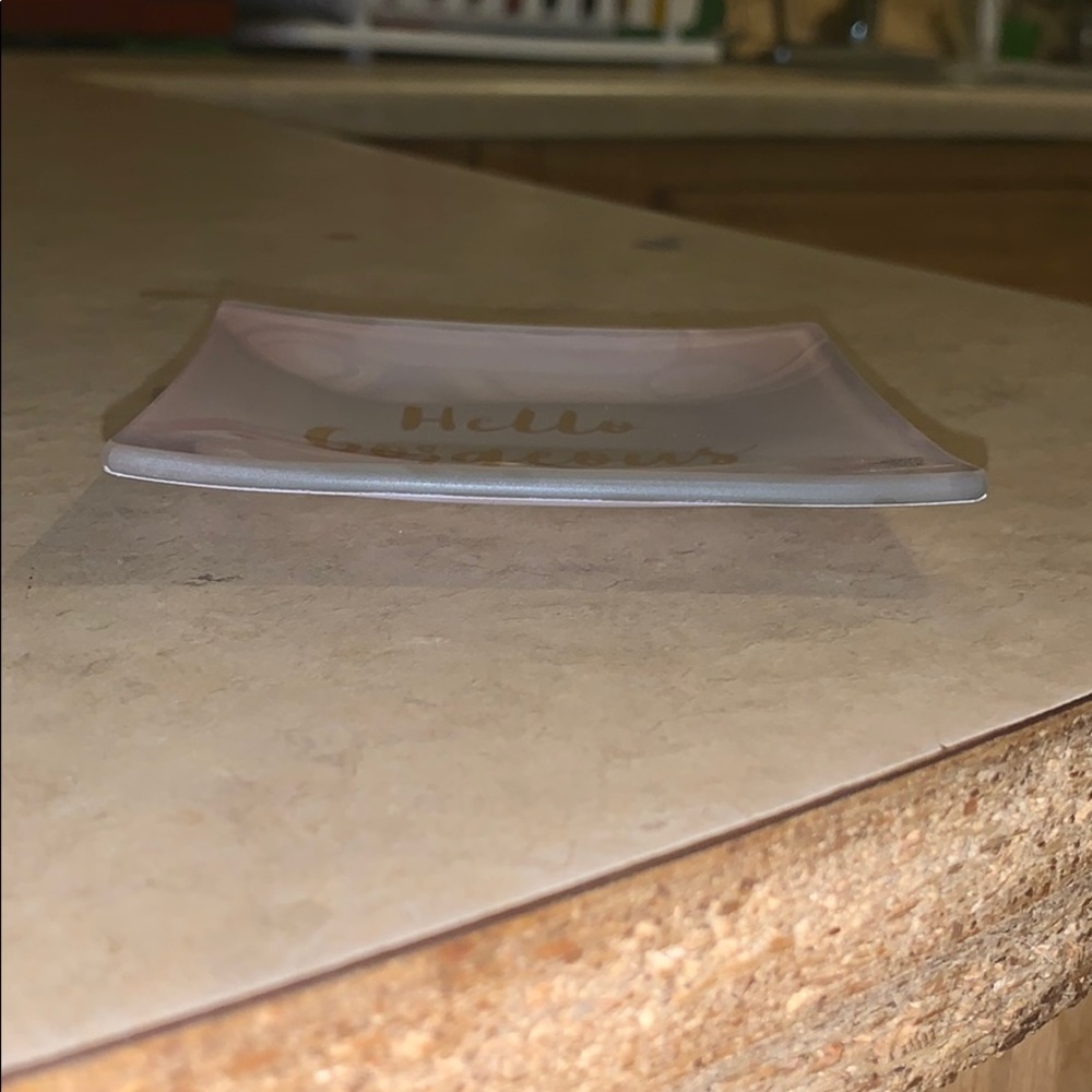 Hello Gorgeous jewelry/ring dish - Picture 2 of 3